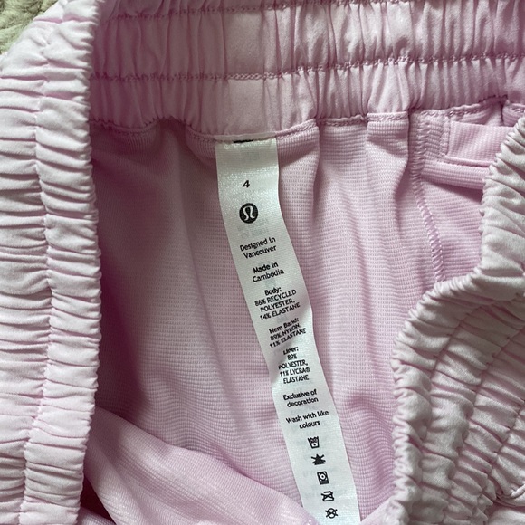 Lululemon x Peloton Hotty Hot Running Short Size 4 - Picture 3 of 6